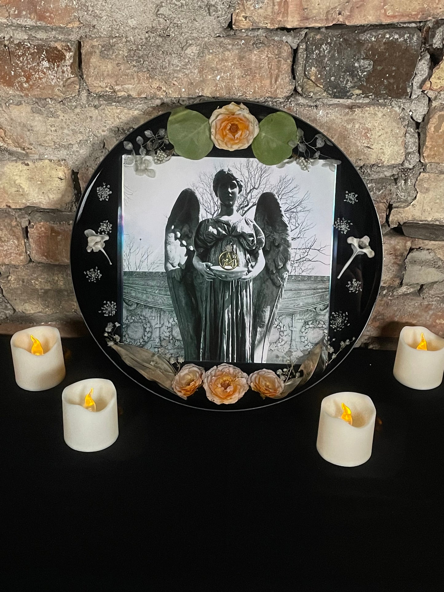 Resin decor